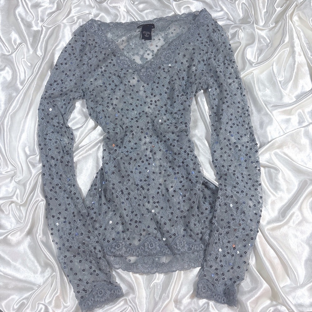 y2k Lace Top Grey Excellent Moda International Sequin Sheer V-Neck Long Sleeve